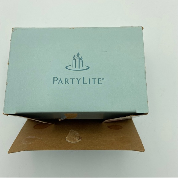 PartyLite Raspberry & Thyme Six Votive Candles NEW - Picture 4 of 4